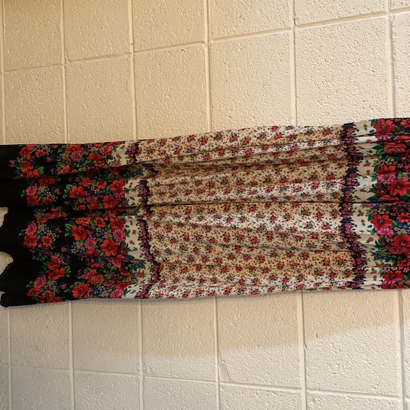 Floral Long Strapless Sundress - Picture 3 of 3